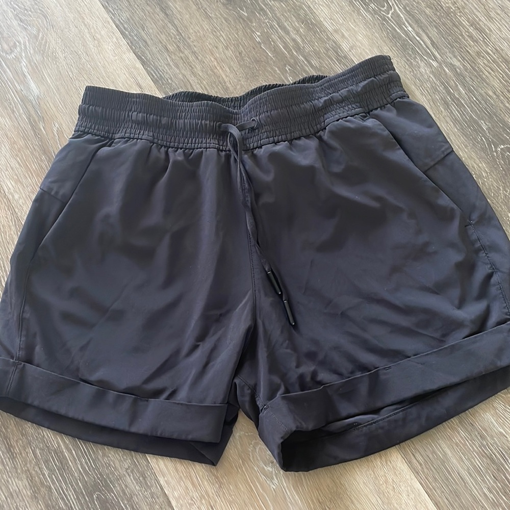 Lululemon Black Spring Break Away Short